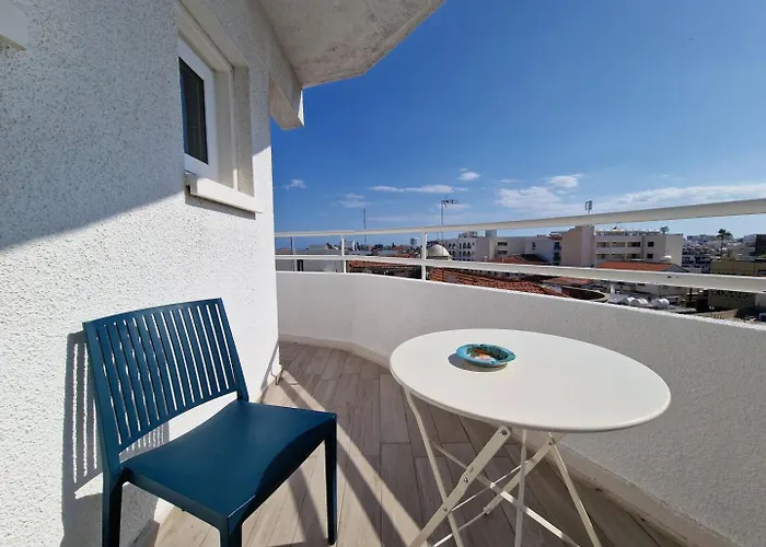 アパート Kitieos Apts 100m From Finikoudes ラルナカ