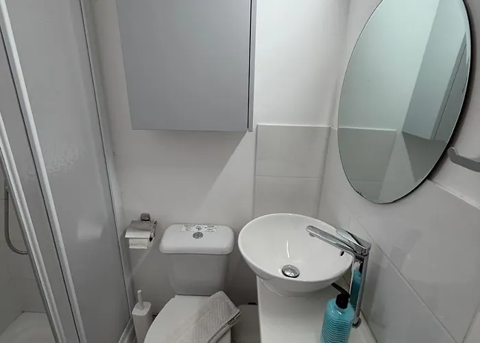 Kitieos Apts 100m From Finikoudes アパート *