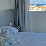 Kitieos Apts 100m From Finikoudes لارنكا