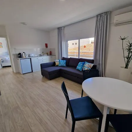 Kitieos Apts 100m From Finikoudes Larnaca