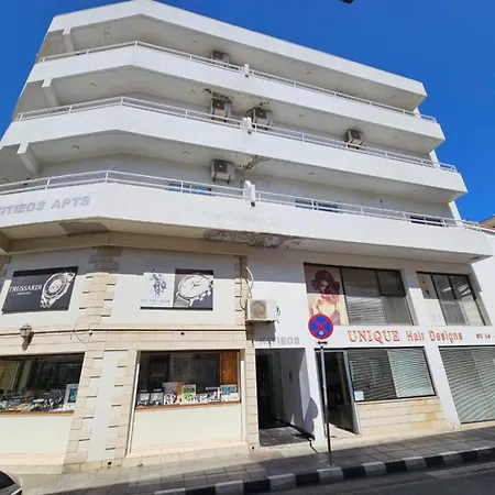 Kitieos Apts 100m From Finikoudes לרנקה