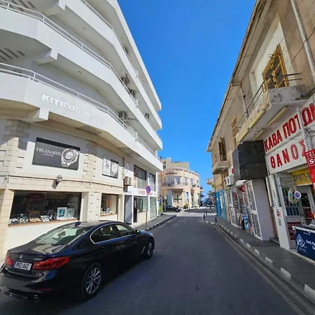 Kitieos Apts 100m From Finikoudes Apartment