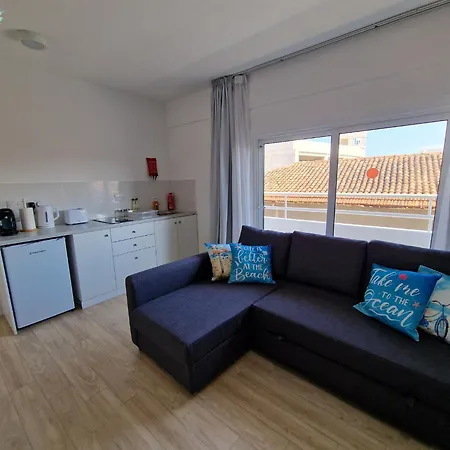 Kitieos Apts 100m From Finikoudes