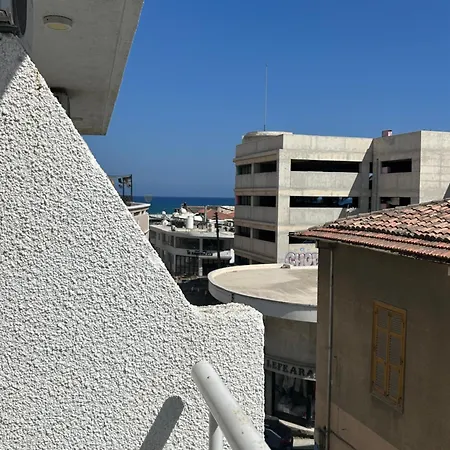 Kitieos Apts 100m From Finikoudes 拉纳卡