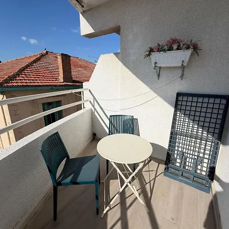 Kitieos Apts 100m From Finikoudes * 拉纳卡