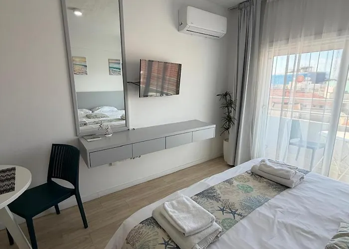 Kitieos Apts 100m From Finikoudes شقة